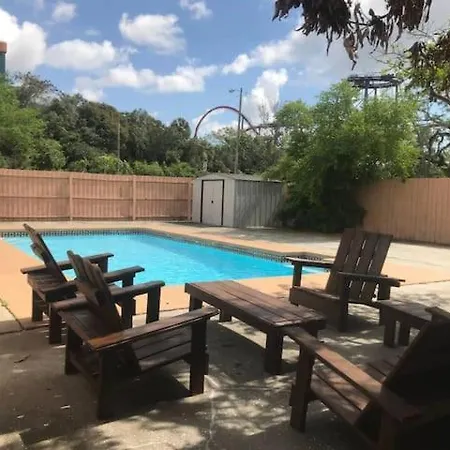 Pool Home Behind Busch Gardens